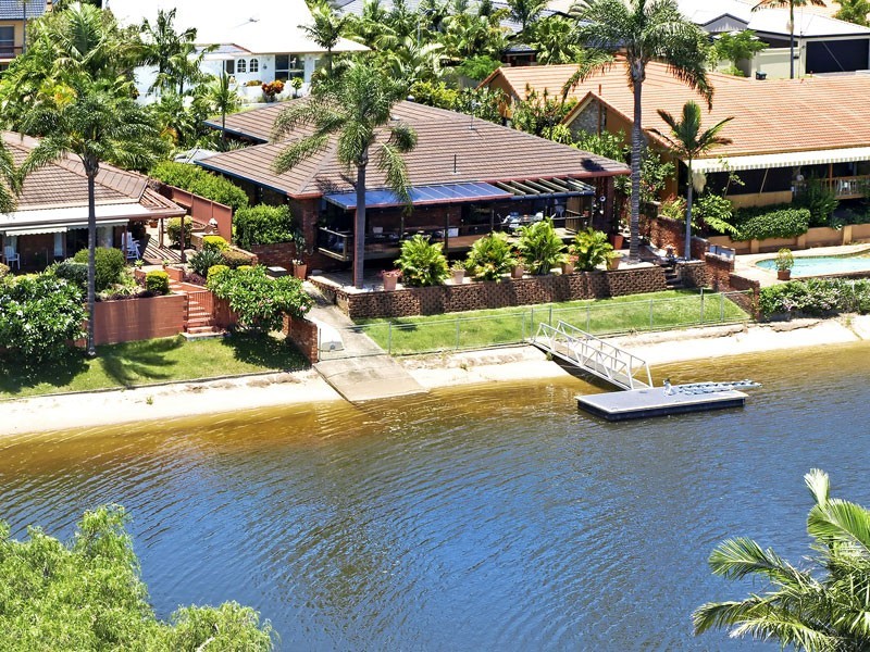 100 Campbell Street, Sorrento QLD 4217