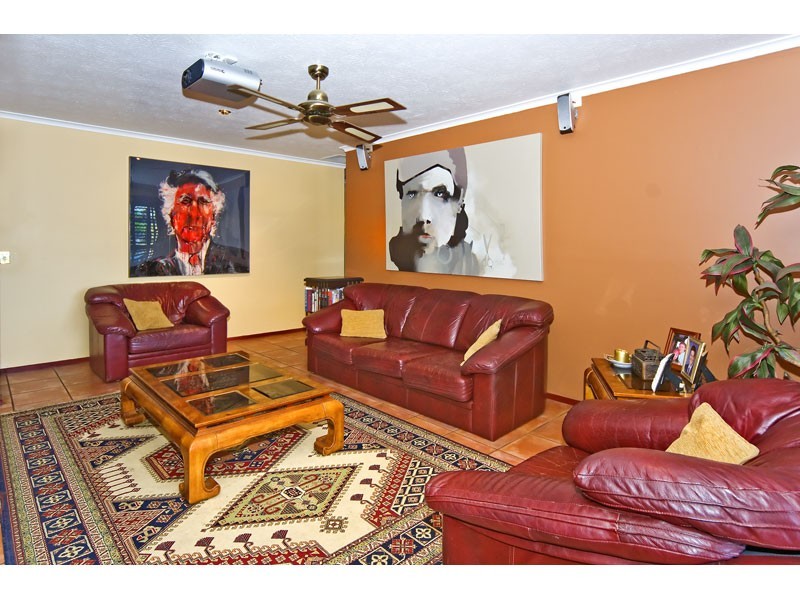 100 Campbell Street, Sorrento QLD 4217