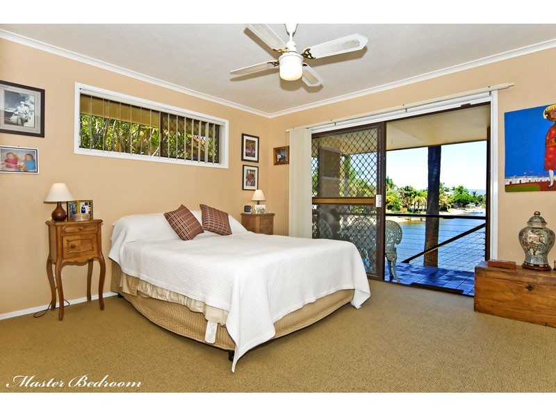 100 Campbell Street, Sorrento QLD 4217