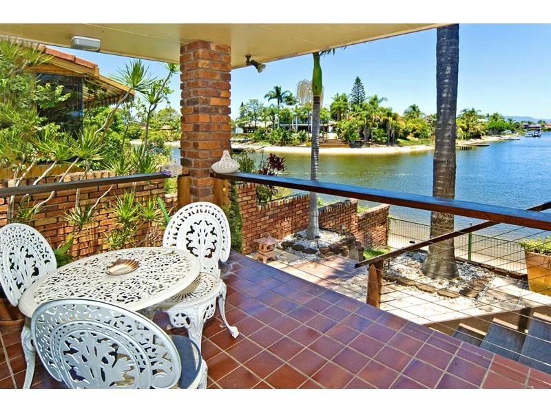 100 Campbell Street, Sorrento QLD 4217