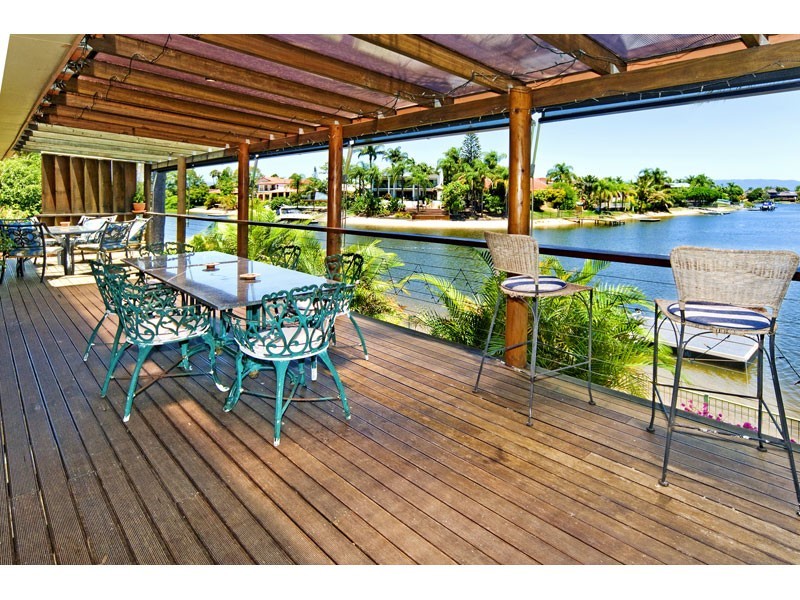 100 Campbell Street, Sorrento QLD 4217