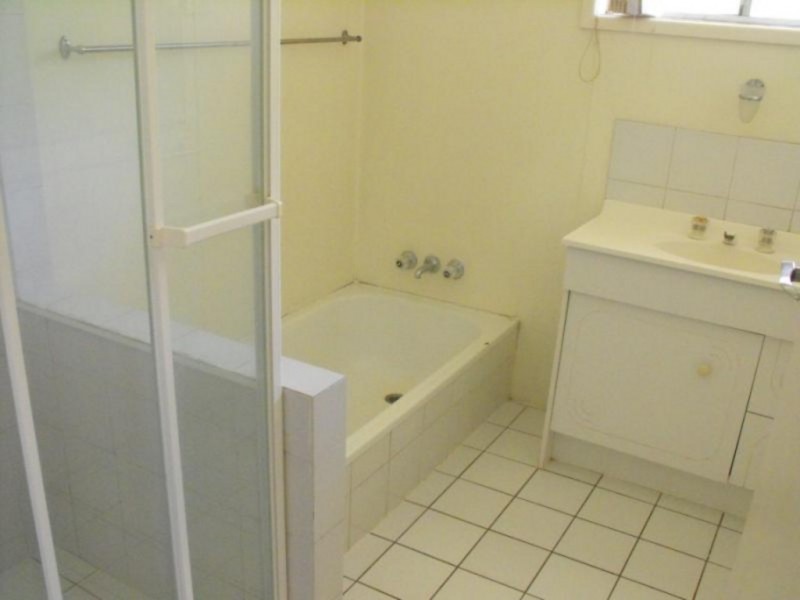 911 Cavendish Road, Mount Gravatt East QLD 4122