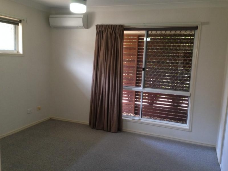 10 Umbel Place, Calamvale QLD 4116