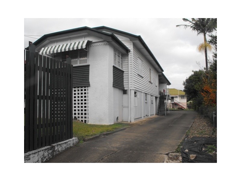 43 Holland Road, Holland Park QLD 4121