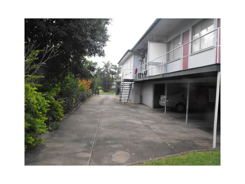 43 Holland Road, Holland Park QLD 4121