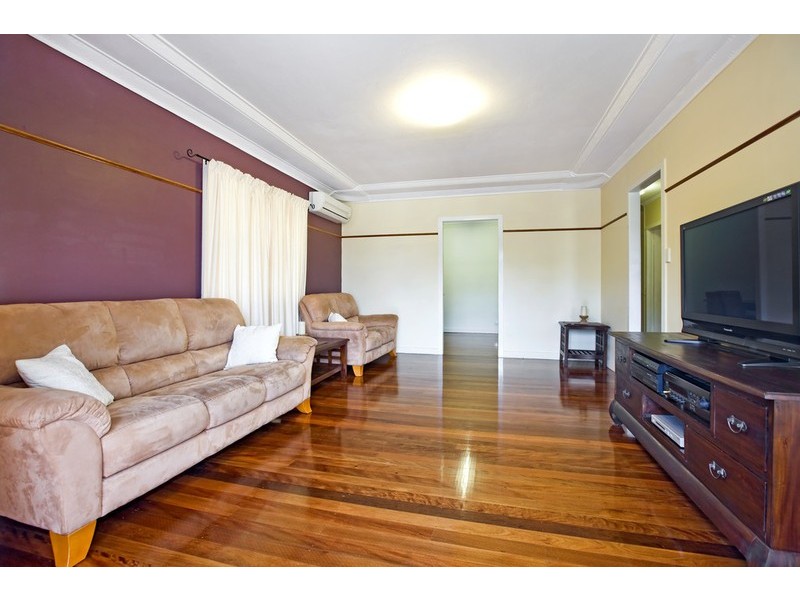 87 Peach Street, Greenslopes QLD 4120