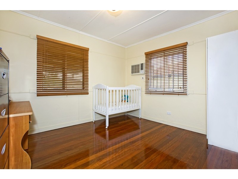 87 Peach Street, Greenslopes QLD 4120