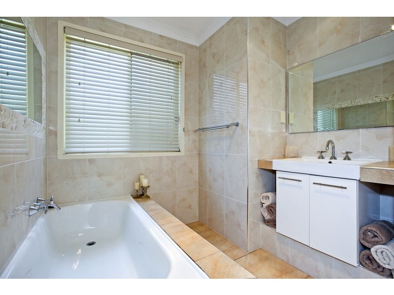 1 Camdre, Cleveland QLD 4163