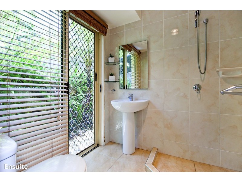 1 Camdre, Cleveland QLD 4163