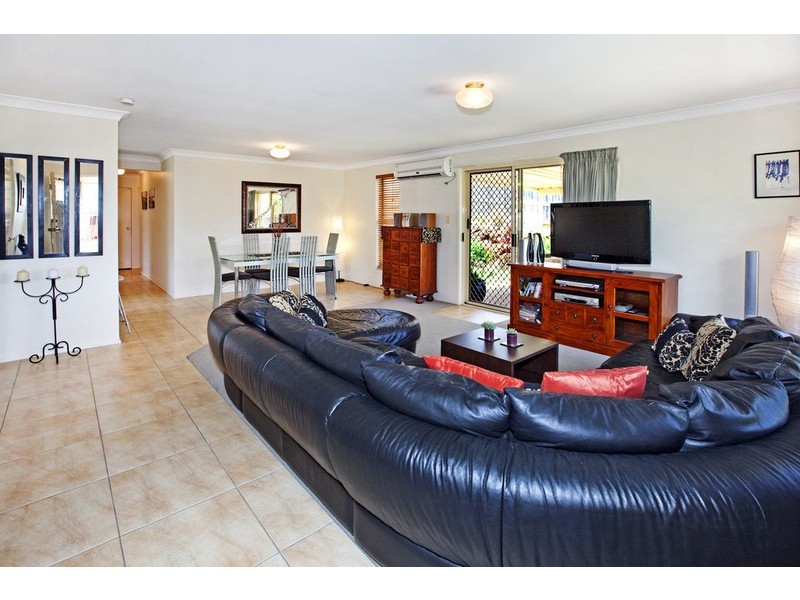 1 Camdre, Cleveland QLD 4163