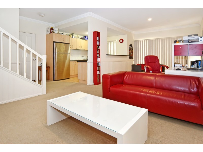 2/18 Carntynne Street, Morningside QLD 4170