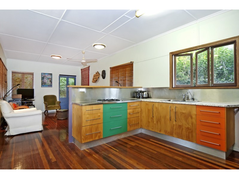 19 Crest Street, Mount Gravatt East QLD 4122