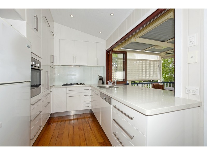 151 Long Street East, Graceville QLD 4075