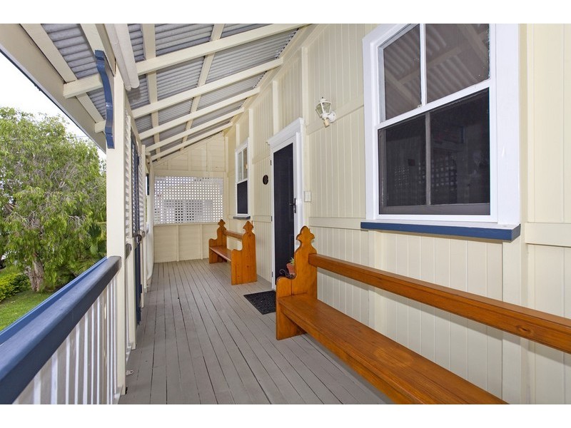 151 Long Street East, Graceville QLD 4075