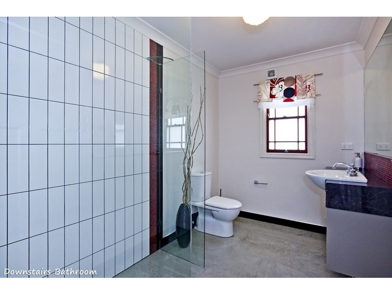 46 Lewis Street, Camp Hill QLD 4152