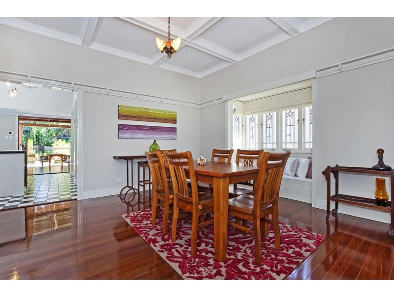 46 Lewis Street, Camp Hill QLD 4152