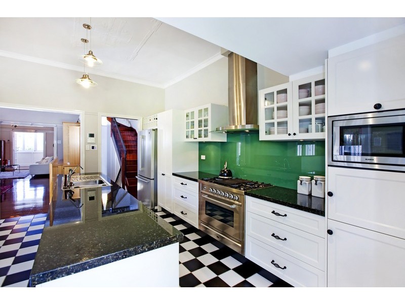 46 Lewis Street, Camp Hill QLD 4152