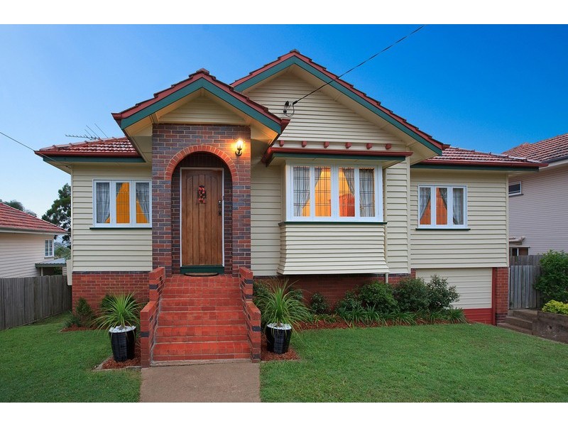 64 Halland Terrace, Camp Hill QLD 4152