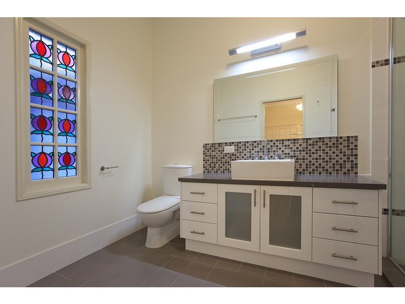 64 Halland Terrace, Camp Hill QLD 4152