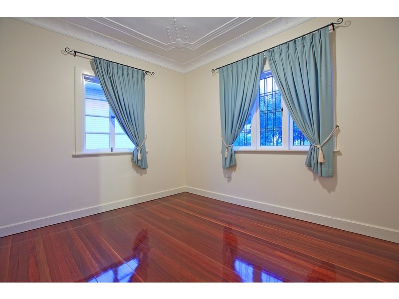 64 Halland Terrace, Camp Hill QLD 4152