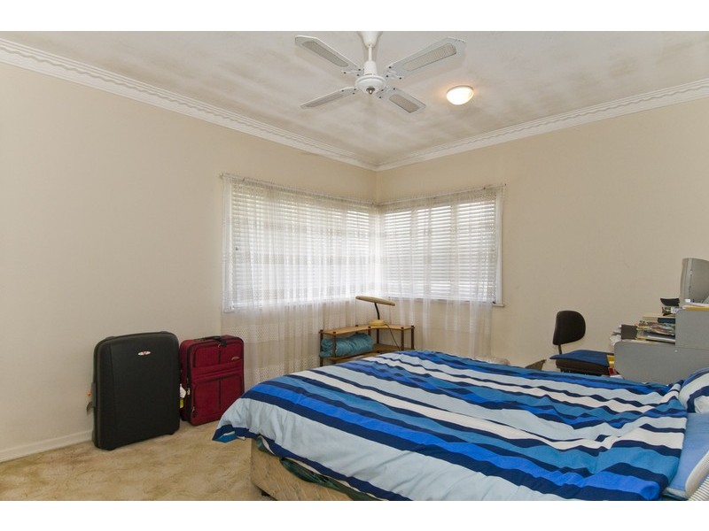 50 Elgar Street, Holland Park QLD 4121