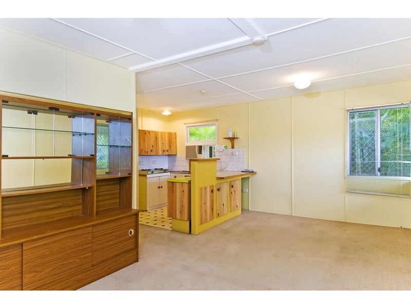 72 Adelaide Street, Carina QLD 4152