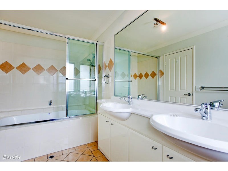 Unit 17/17 Tick St., Mount Gravatt East QLD 4122