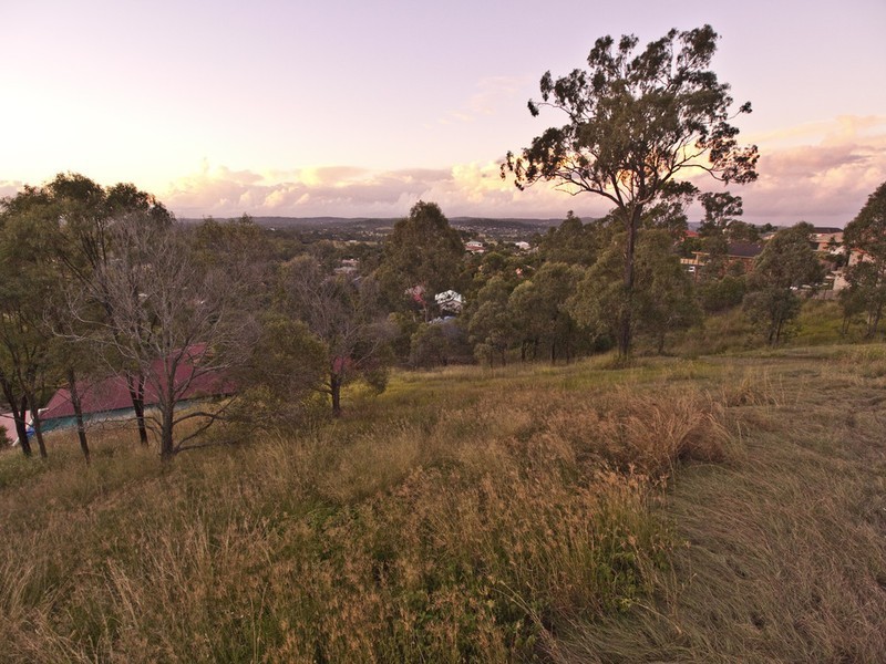 5 WEBSTER TERRACE, Edens Landing QLD 4207