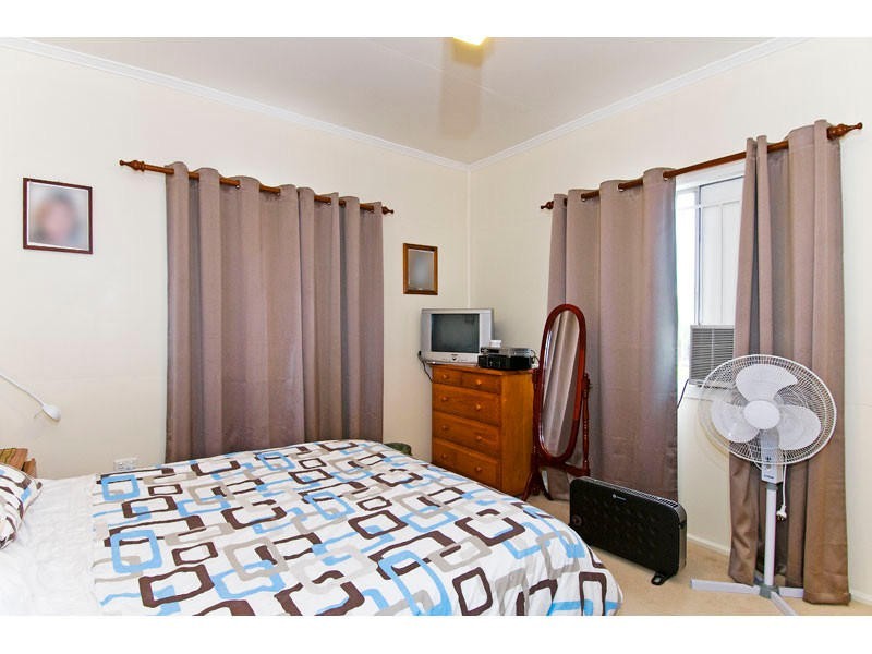 7 Calston Street, Oxley QLD 4075