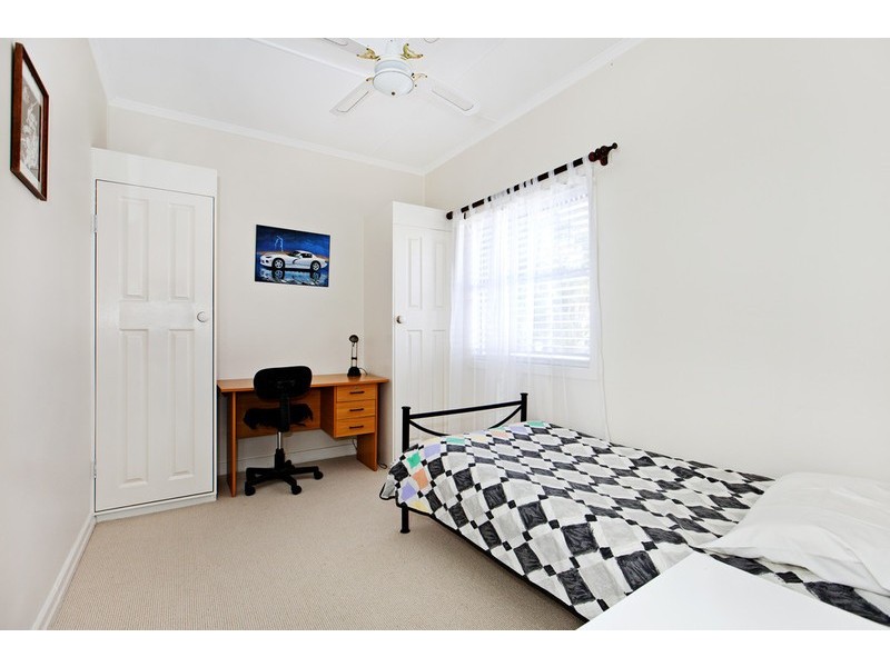 29 Galsworthy Street, Holland Park West QLD 4121