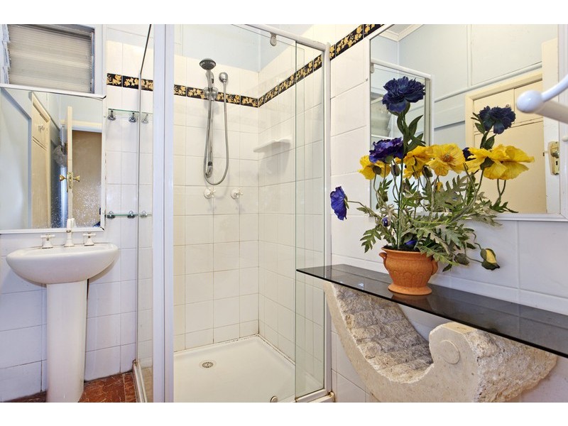 1 Galsworthy Street, Holland Park West QLD 4121