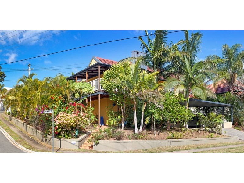 1 Galsworthy Street, Holland Park West QLD 4121