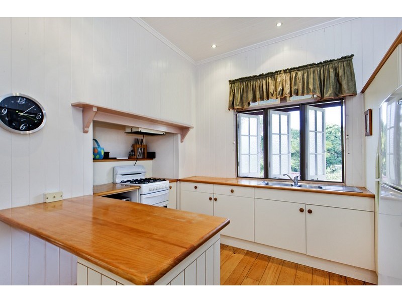 39 Palm Avenue, Holland Park West QLD 4121