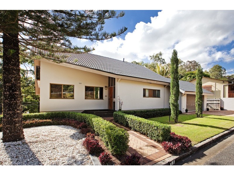 15 Odessa Street, Holland Park West QLD 4121