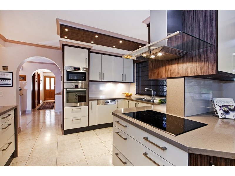 15 Odessa Street, Holland Park West QLD 4121