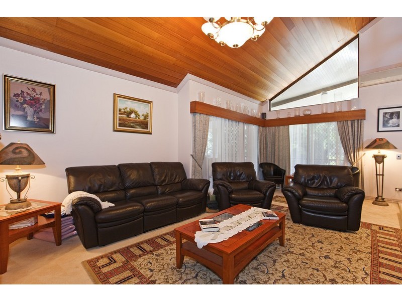15 Odessa Street, Holland Park West QLD 4121