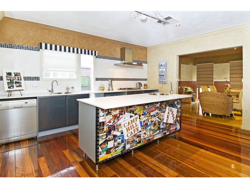 23 Ernest Street, Camp Hill QLD 4152