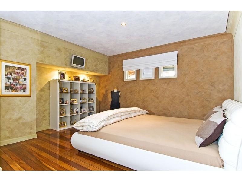 23 Ernest Street, Camp Hill QLD 4152