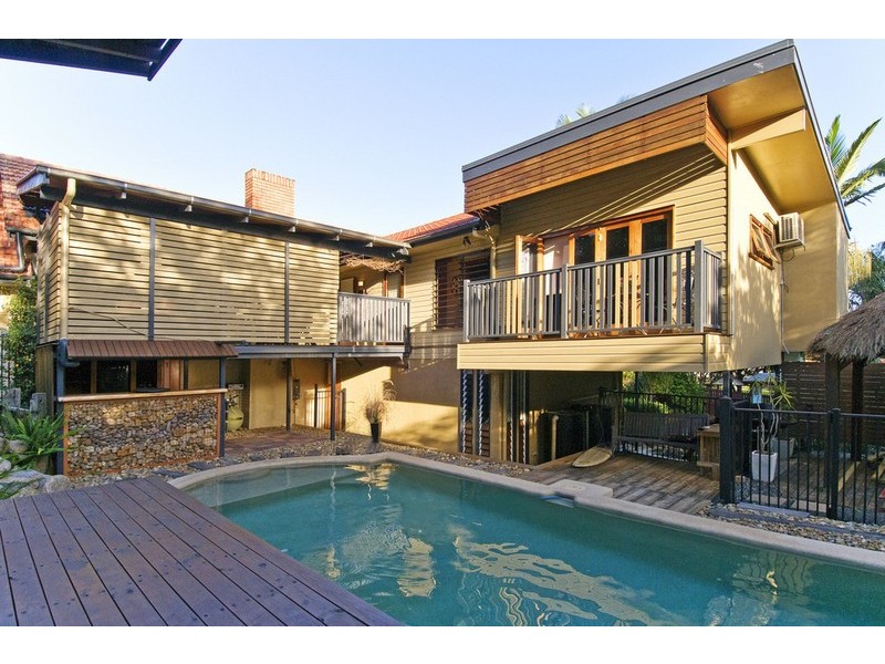 23 Ernest Street, Camp Hill QLD 4152