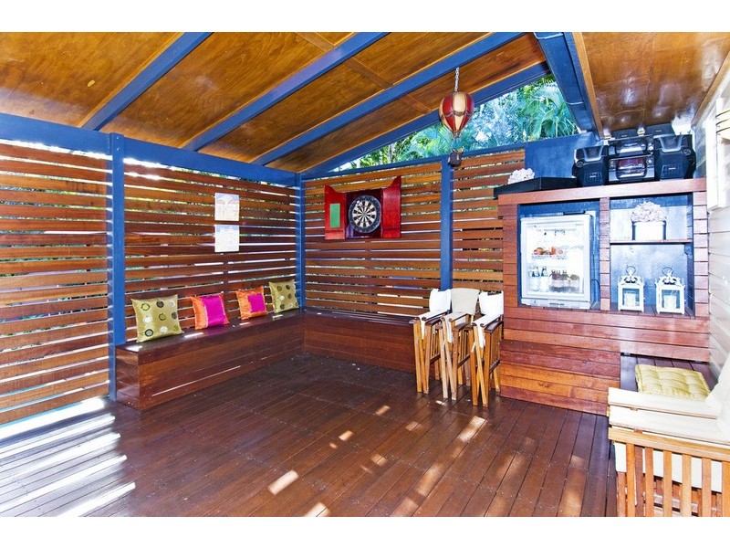 23 Ernest Street, Camp Hill QLD 4152