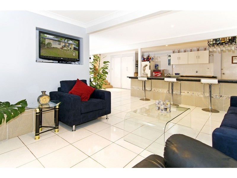 5 Elwyn Court, Springwood QLD 4127