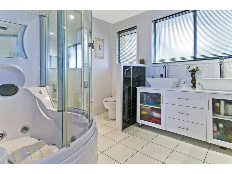 5 Elwyn Court, Springwood QLD 4127