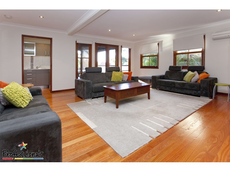 91a Peach Street, Greenslopes QLD 4120