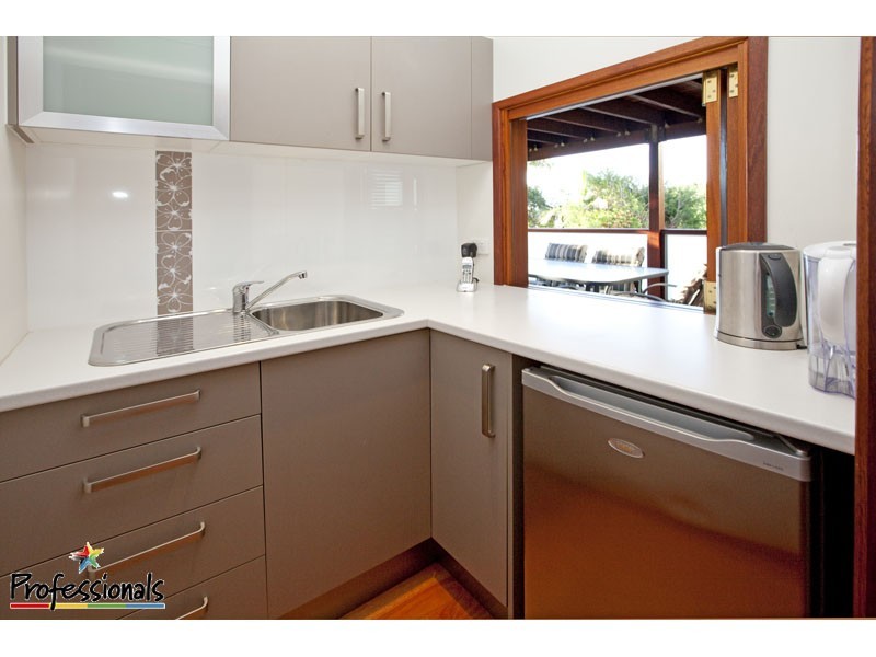 91a Peach Street, Greenslopes QLD 4120