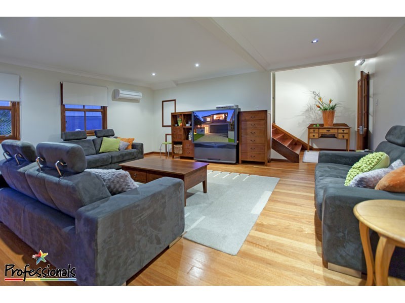 91a Peach Street, Greenslopes QLD 4120