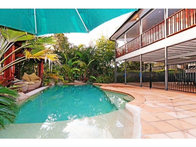 49 Waratah Avenue, Holland Park West QLD 4121