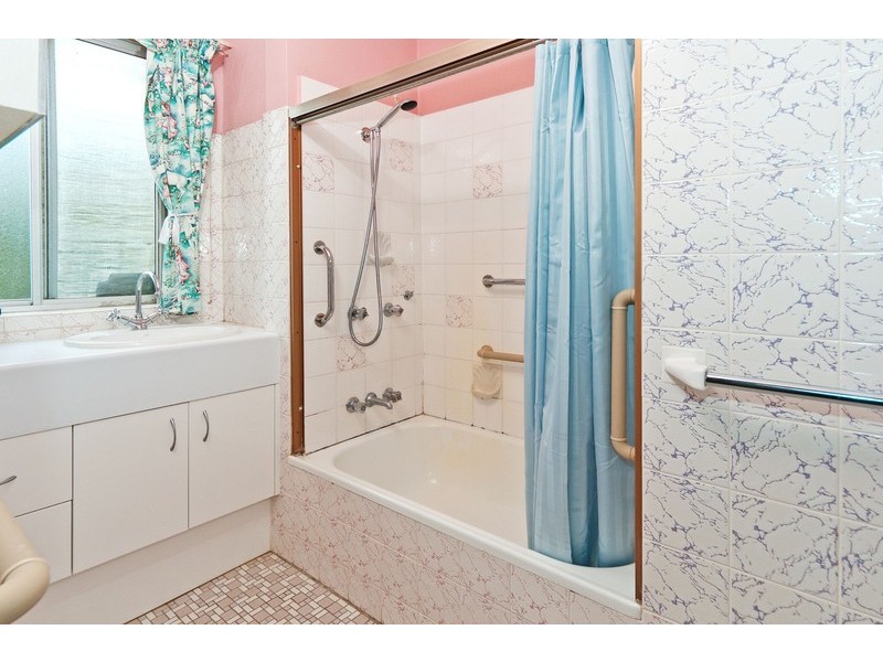 1/64 Real Street, Annerley QLD 4103