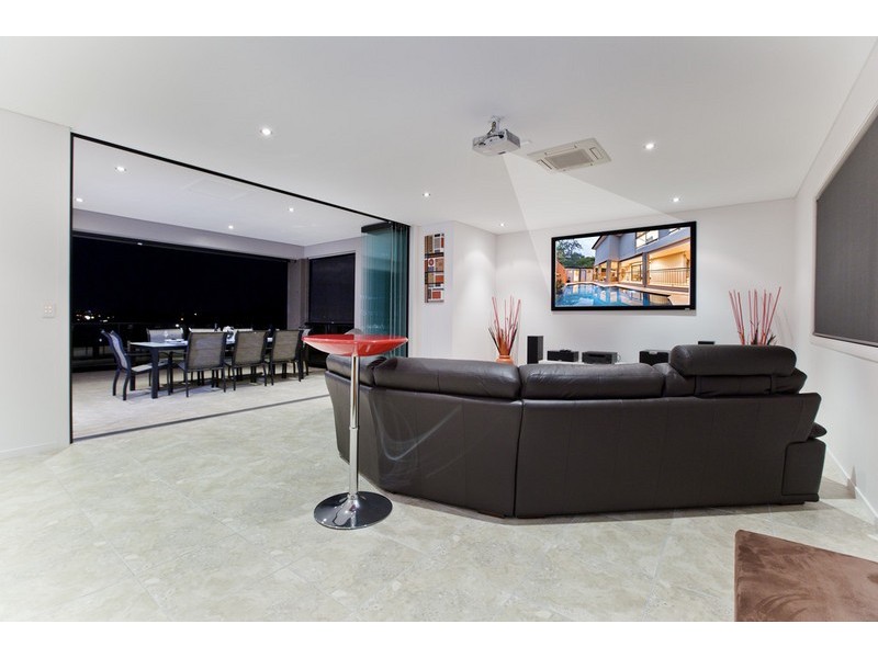 44 Brodie Street, Holland Park West QLD 4121