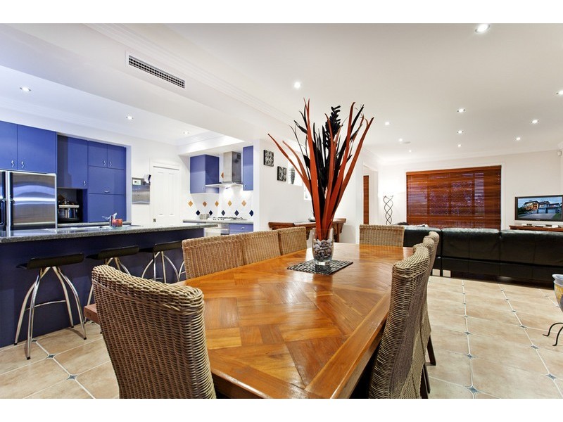 44 Brodie Street, Holland Park West QLD 4121