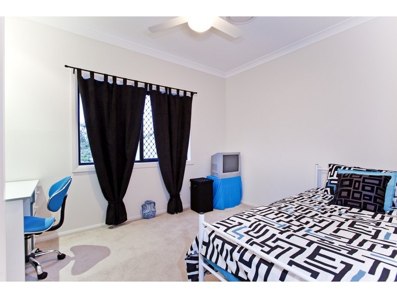 44 Brodie Street, Holland Park West QLD 4121